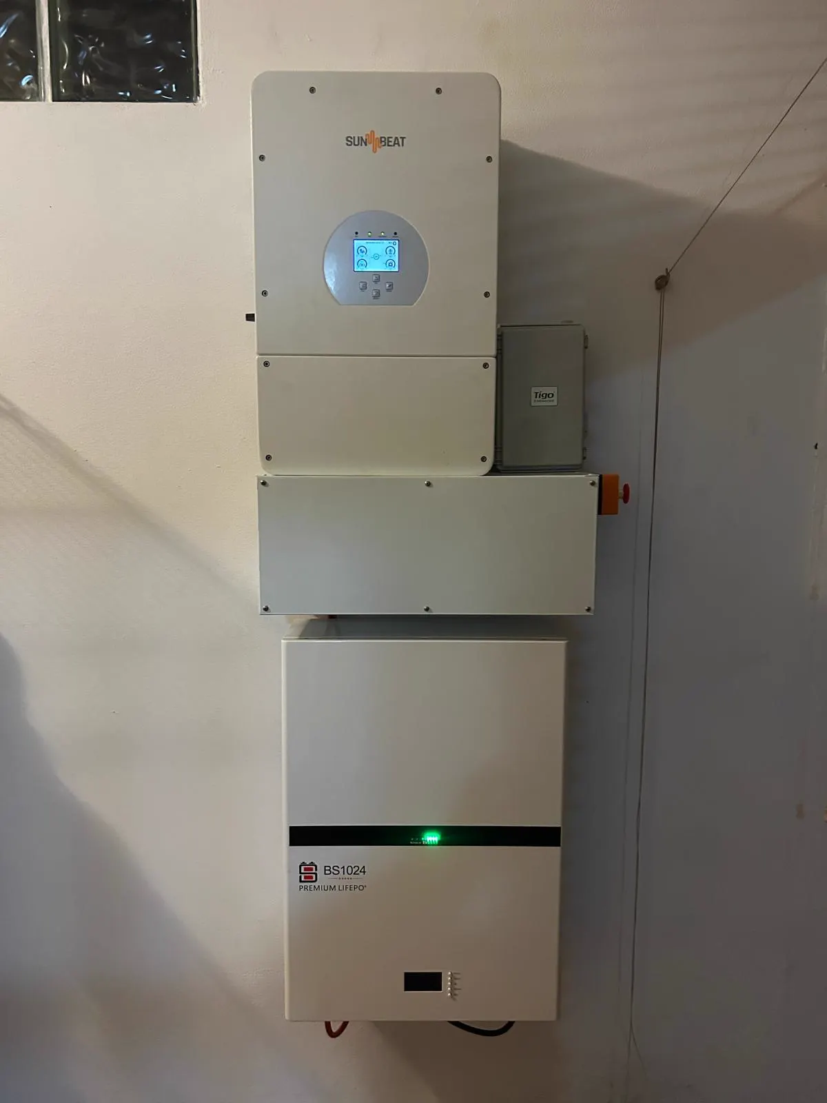 Inversor SunBeat con batería LiFePO4